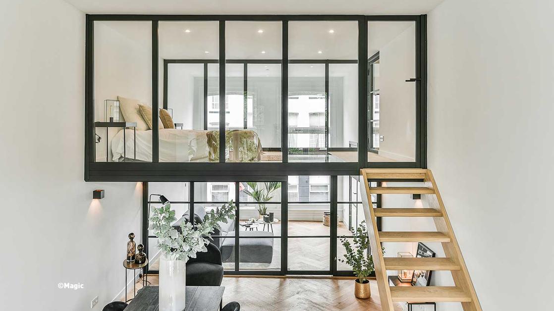 Pose d'une verrière dans un salon