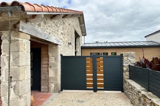 Installation de portail sur mesure en Vendée