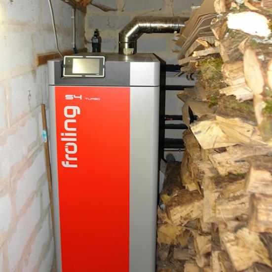 Pose d'une chaudière en bois