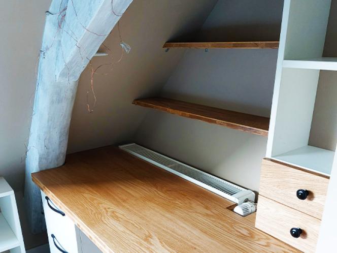 Détail d'un bureau sur mesure Détail d'un bureau sur mesure